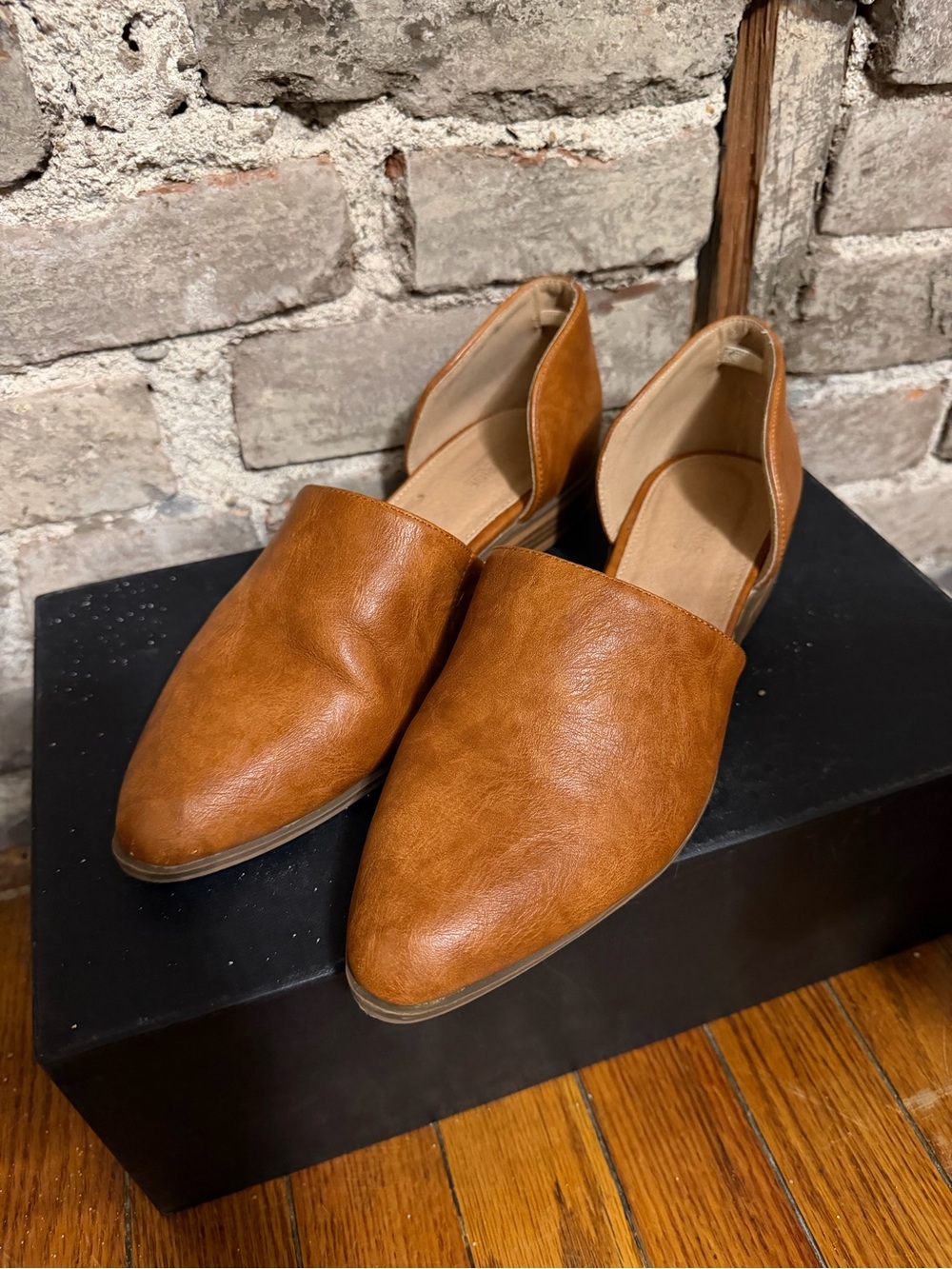 Catherine Malandrino Cognac Leather D'Orsay Flats - Picture 2 of 4